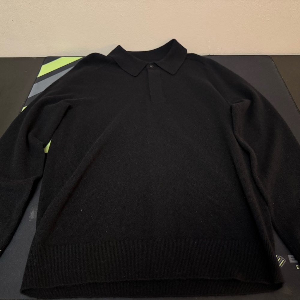 Banana Republic Long Sleeve Cashmere Shirt Sweater Black Men’s